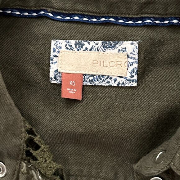 Pilcro Anthropologie Olive Green Eyelet Lace Button Down Shirt XS Blouse - Picture 3 of 7